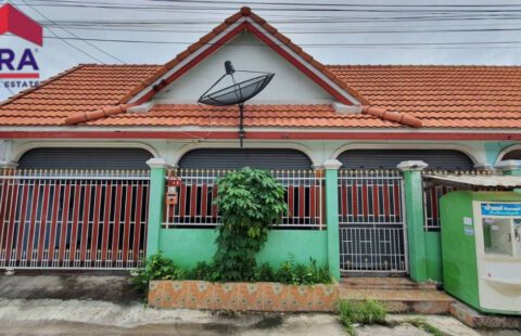 ขายทาวน์เฮ้าส์ชั้นเดียว 3 ห้องนอน 2 ห้องน้ำ 1ห้องครัว ต่อเติมครบ 