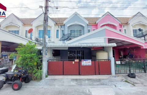 ขายทาวน์เฮาส์ 2ชั้น ม.ประภัสสรกรีนพาร์ค5  ต.นาป่า ชลบุรี  บ้านสวยรีโนเวท ทาสีใหม่ทั้งหลัง