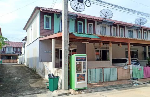 ขาย✅ ทาว์นเฮ้าส์หลังริมใกล้นิคมอมตะนครชลบุรี  ม.แฟมิลี่ซิตี้ทาว์นเฟส5 นาป่า   เนื่อที่  20.6 ตารางวา