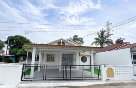 K#บ้านเดี่ยวชั้นเดียว #บ้านสไตล์มินิมอลล์ ‼️‼️ 3 นอน 2 น้ำ 2 จอดรถ 62 ตร.ว.  📌 พิกัด #หมู่บ้านพฤษชาติ7ชากค้อหนองขาม