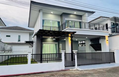 💢K#บ้านรีโนเวทใหม่📍#คริสตัลพลัส-ศรีราชา  🥳 #บ้านเดี่ยว2ชั้น 🏠 พื้นที่ 54 ตรว. 3 ห้องนอน 3 ห้องน้ำ 2 ที่จอดรถ 1 ครัวใหญ่ 🍽️ 🤩 #รีโนเวทจัดเต็มใหม่ทั้งหลัง 🍽️ ต่อเติมครัวจัดเต็ม🔥🔥Full Option🥰