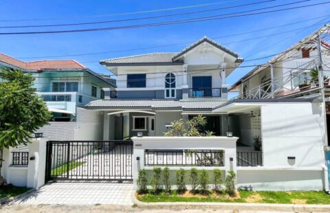 📣📣 K#ปรับลดราคาลง 200,000 บาท ‼️พร้อมรับเงื่อนไขลูกค้าผ่อนตรง‼️ #บ้านรีโนเวทใหม่ทั้งหลังพร้อมเข้าอยู่  #บ้านเดี่ยว2ชั้นศรีราชา ทำเลห่างจากสุขุมวิทเพียง 800 เมตร 📌 พิกัด : #หมู่บ้านอัมพรเพลสศรีราชาชลบุรี